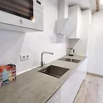 Se3-coqueto Y Funcional En El Centro De Apartment Santander