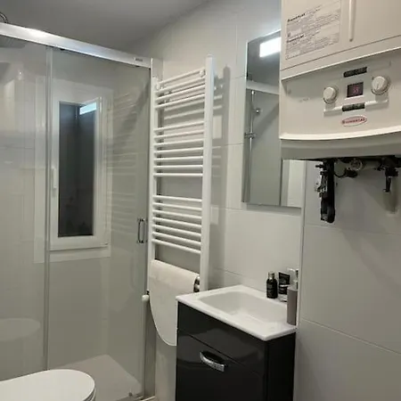 Se3-coqueto Y Funcional En El Centro De Apartment