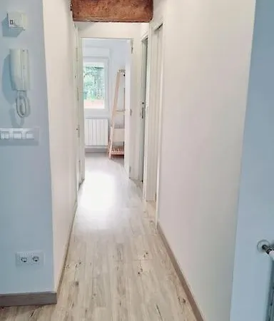 Se3-coqueto Y Funcional En El Centro De サンタンデール