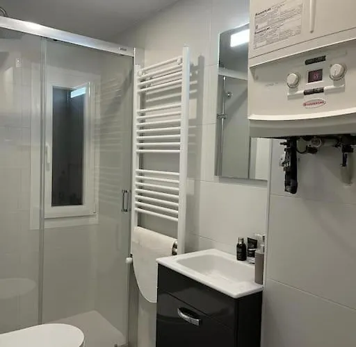 Se3-coqueto Y Funcional En El Centro De 公寓